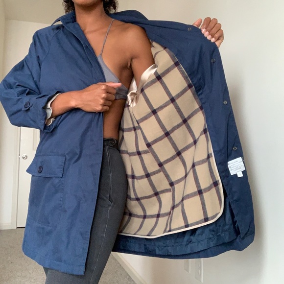 London Fog Limited Edition Coat - Picture 4 of 10